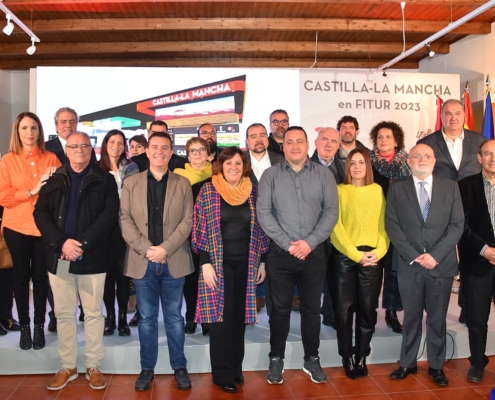 Foto de familia de la presentación de la programación autonómica de C-LM en FITUR que ha tenido lugar en Alcaraz