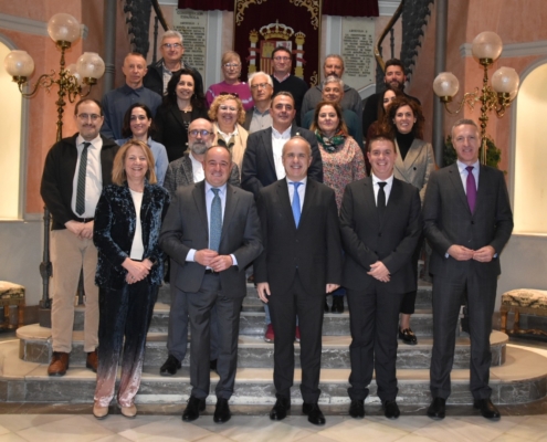 Foto de familia con representantes UNED Centro Este en la Diputación de Albacete