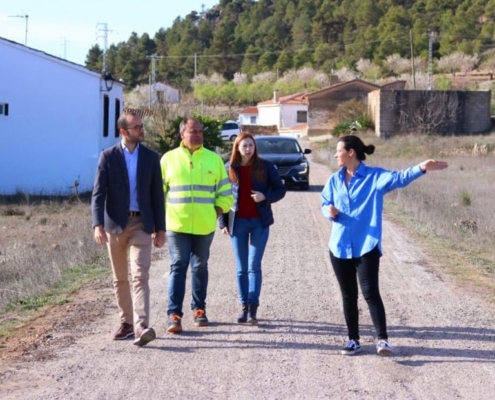 La Diputación de Albacete anuncia el inminente inicio de las obras de mejora en el último tramo de la AB-5006 en Elche de la Sierra con una inve ...