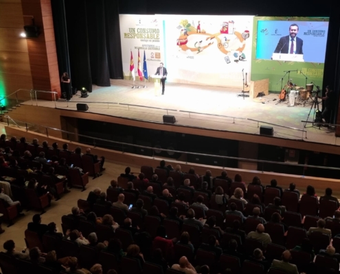 Imagen general del escenario durante las palabras del consejero de Desarrollo Sostenible, José Luis Escudero