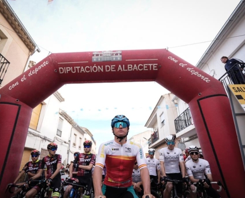 Imagen de salida Gran Premio Primavera de Ontur Diputación de Albacete