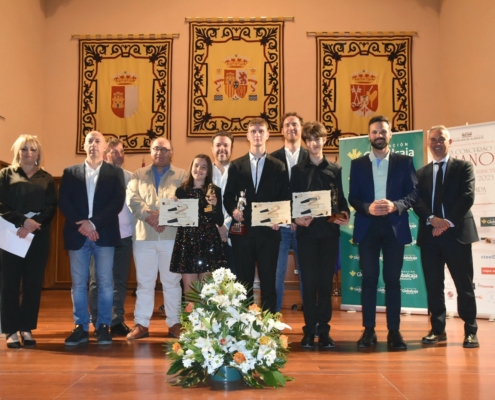 'Foto de familia' con los primeros premios de las tres categorías