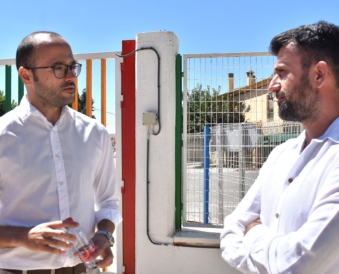 El vicepresidente provincial conversa con el alcalde de Hoya Gonzalo