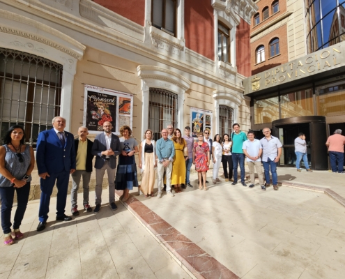 La fachada de la Diputación de Albacete luce ‘¡A la Feria!’: un recorrido por la memoria de las fiestas populares a través de los archivos  ...