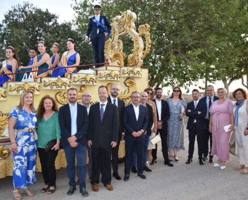 La Diputación de Albacete participa en la cabalgata de apertura de las fiestas patronales de Alborea