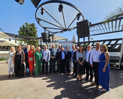 El presidente de la Diputación de Albacete participa en el XI Encuentro Empresarial de FEDA en la Feria de Hellín