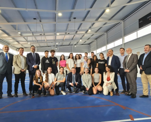 Santi Cabañero celebra la inauguración de un nuevo recurso deportivo con el que el Gobierno de Gª-Page responde a una  demanda histórica en Vi ...