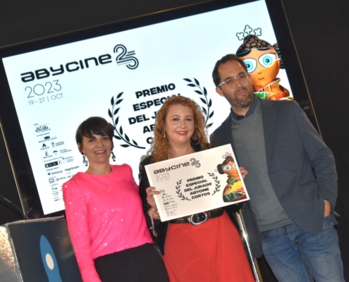 Ana Albadalejo hace entrega del Premio Especial del Jurado Abycine Cortos 2023