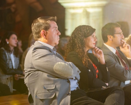 El presidente provincial durante el acto de firma de convenios entre la JCCM y los GDR