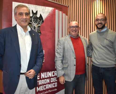 El vicepresidente de la Diputación de Albacete felicita a Parreño y Castelo por su libro ‘Lo que nunca te contaron del Queso Mecánico’, “ ...