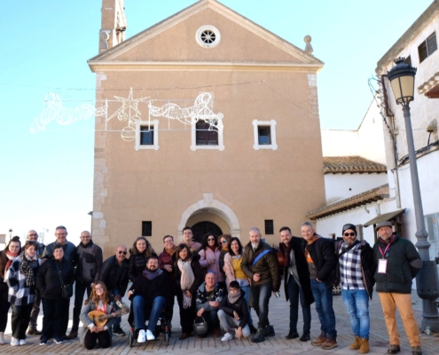 Foto de familia en el XXII Encuentro de Aguilanderos en Fuensanta