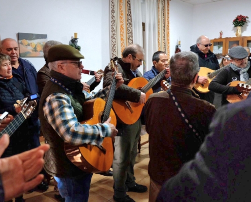 Grupo tocando en el XXII Encuentro de Aguilanderos en Fuensanta