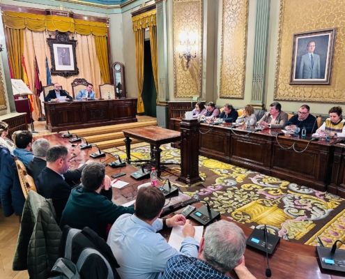 Imagen del encuentro de trabajo del presidente y el vicepresidente provinciales con alcaldes y alcaldesas de localidades con menos de 20000 habitantes