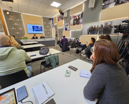 Plano general de la sala de prensa durante la presentación de los proyectos del PERTE de Digitalización del Ciclo del Agua