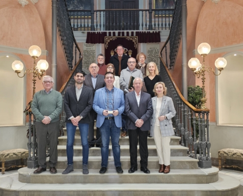 'Foto de familia' con la Junta Directiva de ALUEX