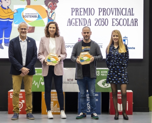 Homenajes a coordinadores en XII Premios Agenda 2030 Escolar