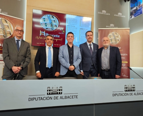 Imagen de las personas intervinientes en la rueda de prensa para dar a conocer la I Semana Taurino Cultural de Albacete