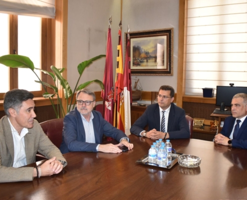 Encuentro de trabajo sobre el convenio entre las diputaciones de Albacete y Valencia para el uso de Sedipualba
