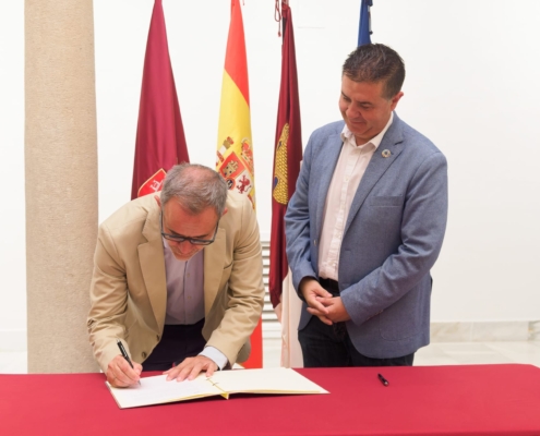 AFANION en la firma de su convenio con la Diputación de Albacete en el Claustro del Centro Cultural La Asunción