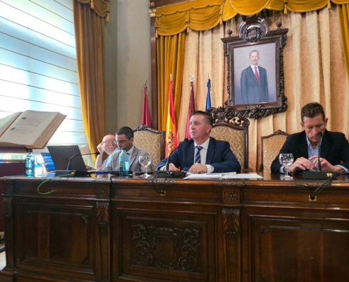 Mesa Presidencial en el Pleno Provincial del 18 de julio 2024