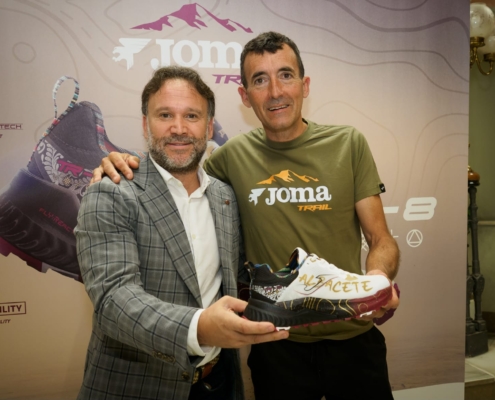 La Diputación de Albacete y Joma presentan una zapatilla de edición especial para los Circuitos Deportivos Provinciales