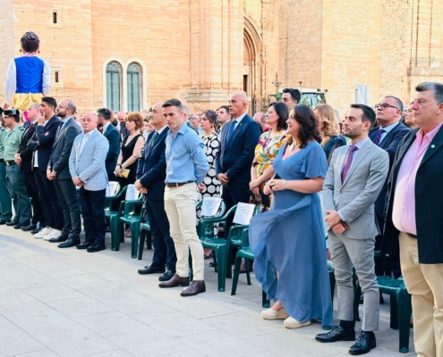 El vicepresidente provincial encabeza la delegación de la Diputación de Albacete que acompañaba a la población de Villarrobledo en su esperada ...