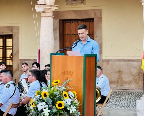 El vicepresidente provincial encabeza la delegación de la Diputación de Albacete que acompañaba a la población de Villarrobledo en su esperada ...