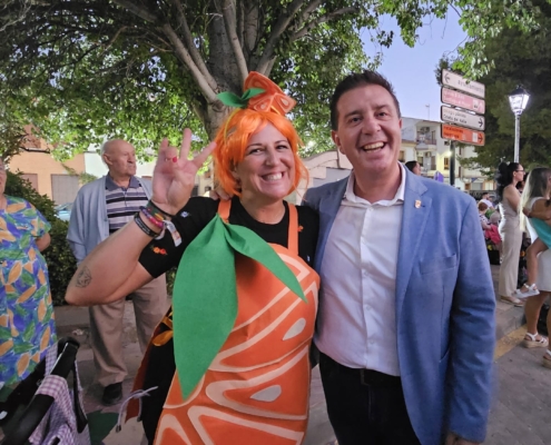 El presidente provincial ‘repite’ compartiendo con los vecinos y vecinas de Fuentealbilla el inicio de las Fiestas Patronales en honor al Sant ...