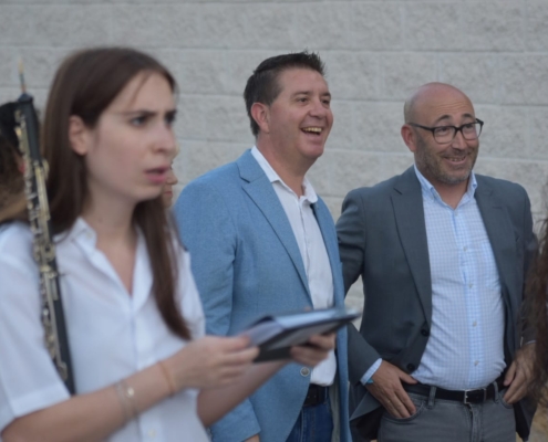 El presidente provincial ‘repite’ compartiendo con los vecinos y vecinas de Fuentealbilla el inicio de las Fiestas Patronales en honor al Sant ...