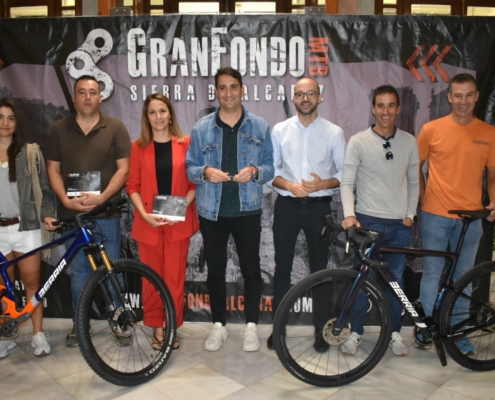 En torno a 600 ciclistas se darán cita este fin de semana en Alcaraz de la mano de la Copa de España Gravel y la Gran Fondo MTB gracias a la Dip ...