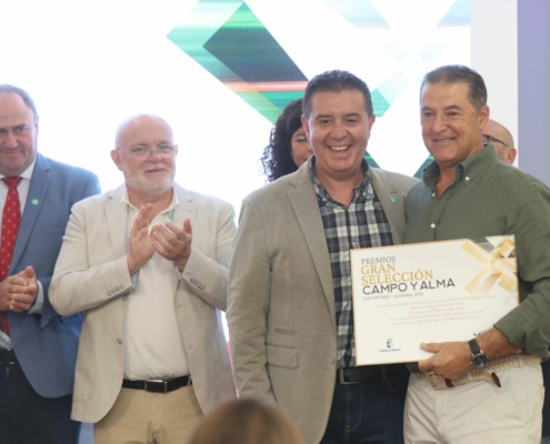 El presidente de la Diputación no falta a la cita de los Premios Gran Selección ‘Campo y Alma’ con la Feria de Albacete