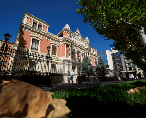 La Diputación de Albacete cerró junio con un Periodo Medio de Pago a Proveedores de sólo 12,68 días, reafirmando su compromiso con una gestió ...