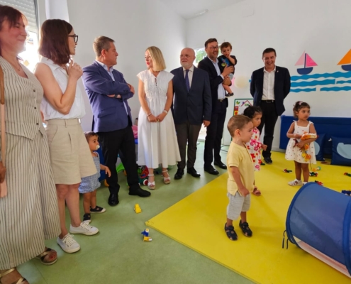 Pozo Lorente inaugura su Escuela Infantil ‘Las Amapolas’, símbolo del trabajo por la igualdad de oportunidades en el medio rural a través de ...