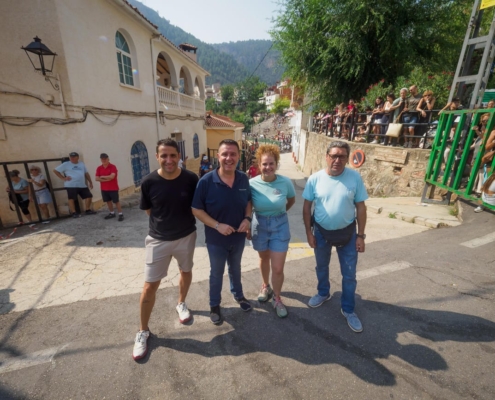 Cabañero y Sancha viven en Bogarra la emoción del primer encierro en las fiestas patronales en honor a San Sebastián