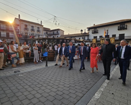 Cabañero subraya en la apertura de las Fiestas de Tarazona de la Mancha el papel de la participación ciudadana y las tradiciones como seña de p ...