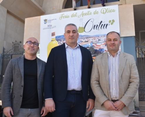 La Diputaci&oacute;n de Albacete y la JCCM subrayan el crecimiento de la Feria del Aceite de Ontur, ensalzando la calidad &ldquo;de un producto que es econo ...