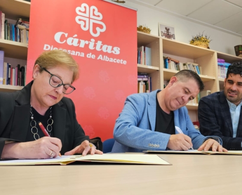La Diputaci&oacute;n de Albacete refuerza su compromiso con C&aacute;ritas destinando 240.000 euros a atender a m&aacute;s de 5.200 personas e impulsar un proyecto  ...