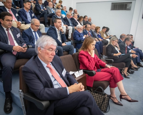 Caba&ntilde;ero destaca el compromiso del Gobierno regional con el desarrollo y el bienestar de la provincia durante el Debate sobre el Estado de la Regi&oacute;n