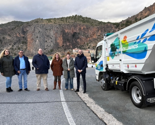 La Diputaci&oacute;n de Albacete garantiza la recogida de residuos en A&yacute;na, Bogarra y Paterna del Madera financiando la adquisici&oacute;n de un nuevo cami&oacute;n
