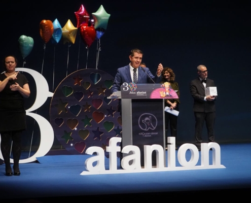 Caba&ntilde;ero rinde homenaje a AFANION en su 30 aniversario: &ldquo;Gracias por escribir una historia colectiva de cuidado, humanismo y dignidad donde cui ...