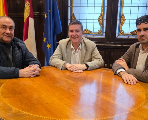 Caba&ntilde;ero avanza que la Diputaci&oacute;n de Albacete reforzar&aacute; su apoyo en 2026 a la Escuela de Cuchiller&iacute;a &lsquo;Am&oacute;s N&uacute;&ntilde;ez&rsquo; para impulsar el empl ...