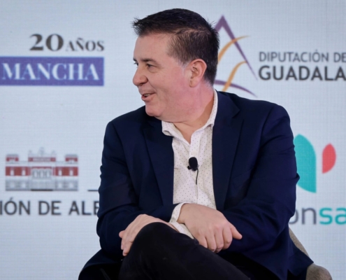 Santi Caba&ntilde;ero reivindica el fin del &ldquo;paternalismo&rdquo; institucional y pide una 