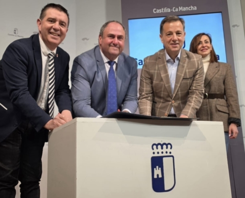 El Gobierno de Caba&ntilde;ero refuerza su apoyo al sector primario y al queso manchego con la firma del protocolo para una nueva Feria Internacional de ...