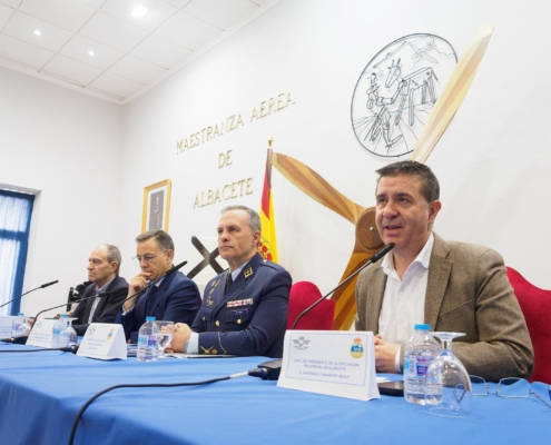 Caba&ntilde;ero celebra el anuncio del Ministerio de Ciencia de que Albacete albergar&aacute; un nuevo Centro de Incubaci&oacute;n de Empresas de la Agencia Espacia ...