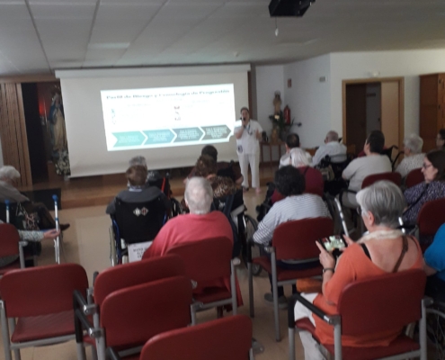 Charla sobre educaci&oacute;n para la salud