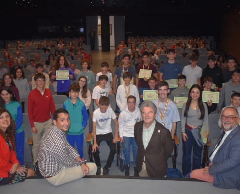 Sancha felicita y agradece la implicaci&oacute;n de los m&aacute;s de 4.400 estudiantes de la provincia que han participado en la XXXVI Olimpiada Matem&aacute;tica  ...