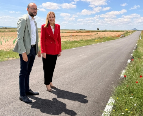 La Diputaci&oacute;n de Albacete invierte m&aacute;s de 165.000 euros de fondos propios en la mejora la seguridad y funcionalidad de la AB-2015 a su paso por  ...