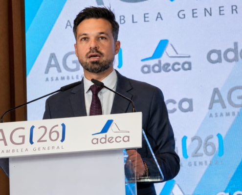 Miguel Zamora reafirma el compromiso de la Diputaci&oacute;n con el desarrollo industrial de Albacete junto a ADECA y la firme defensa del sector cuchillero
