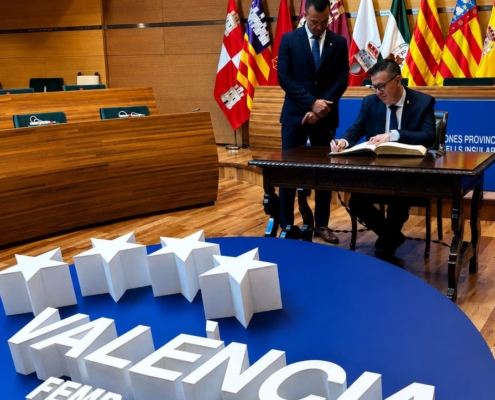 Santi Caba&ntilde;ero respalda las peticiones de las diputaciones en materia de financiaci&oacute;n justa, soluciones frente a la despoblaci&oacute;n y m&aacute;s agilida ...