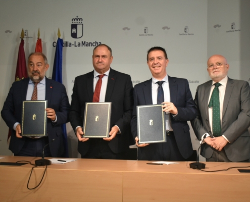 El Gobierno de Caba&ntilde;ero refuerza su apoyo a la agricultura con la renovaci&oacute;n del convenio entre el ITAP, la Consejer&iacute;a y la UCLM para seguir de ...